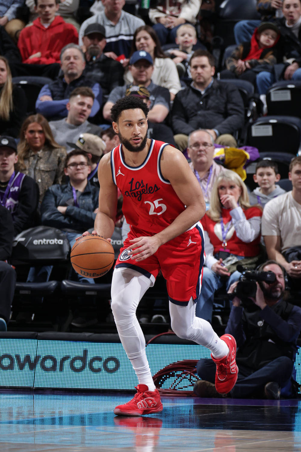 关于孟菲斯灰熊今晚主帅复盘，志在全明星赛名次提升，气氛紧张，赛季目标并未改变的信息