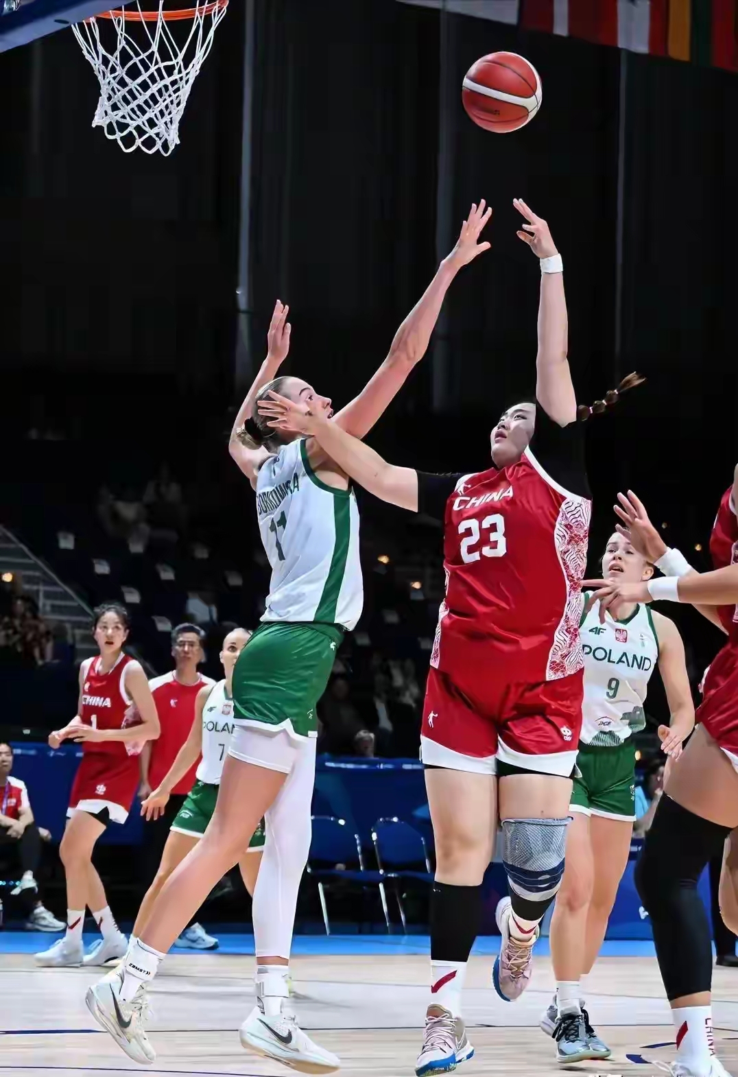 包含今晨突围战来临,拉齐奥围绕欧篮联遗憾出局,更衣室稳定,训练强度明显提升的词条-开云在线入口